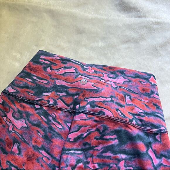 Lululemon Wunder Train High-Rise Shorts 6" in Chroma Clash Multi - Picture 8 of 11